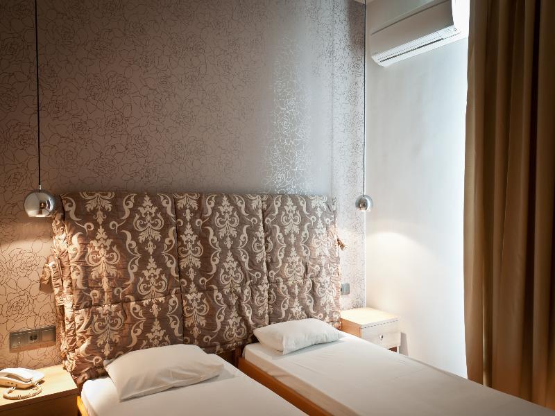 Metropolis Hotel سيرس المظهر الخارجي الصورة